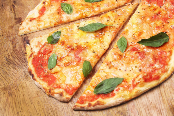 pizza tavern style